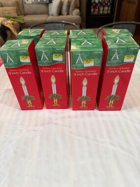 Holiday Wonderland Battery-Operated 9" Candle - White and Gold (Set of 8)
